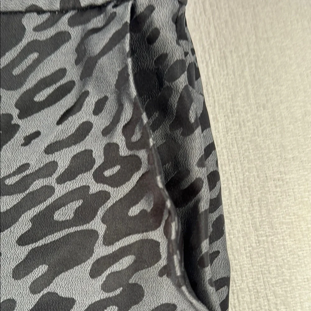 Equipment- Animal Print Flare Pants- sz. 4 - Picture 5 of 16